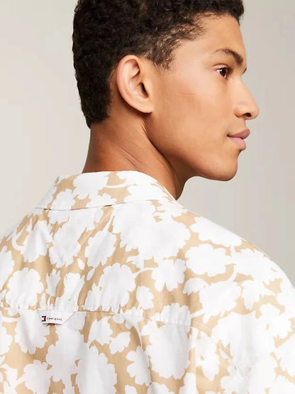 Camicia relaxed fit con colletto cubano e stampa floreale di Tommy Jeans.