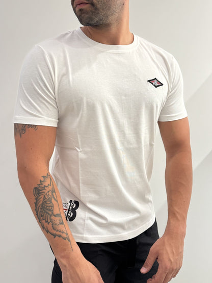 T-Shirt Bear con logo e grafica sul lato