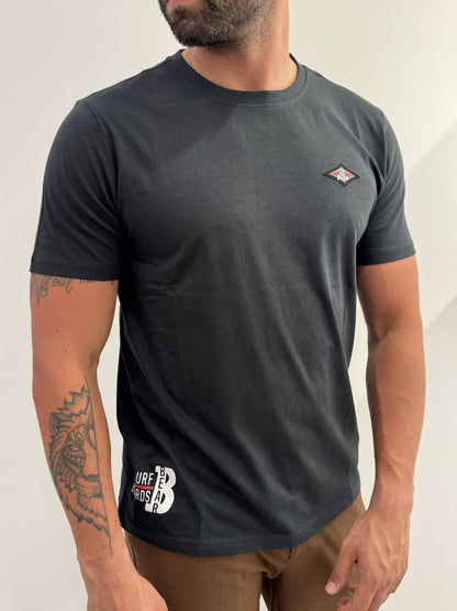 T-Shirt Bear con logo e grafica sul lato