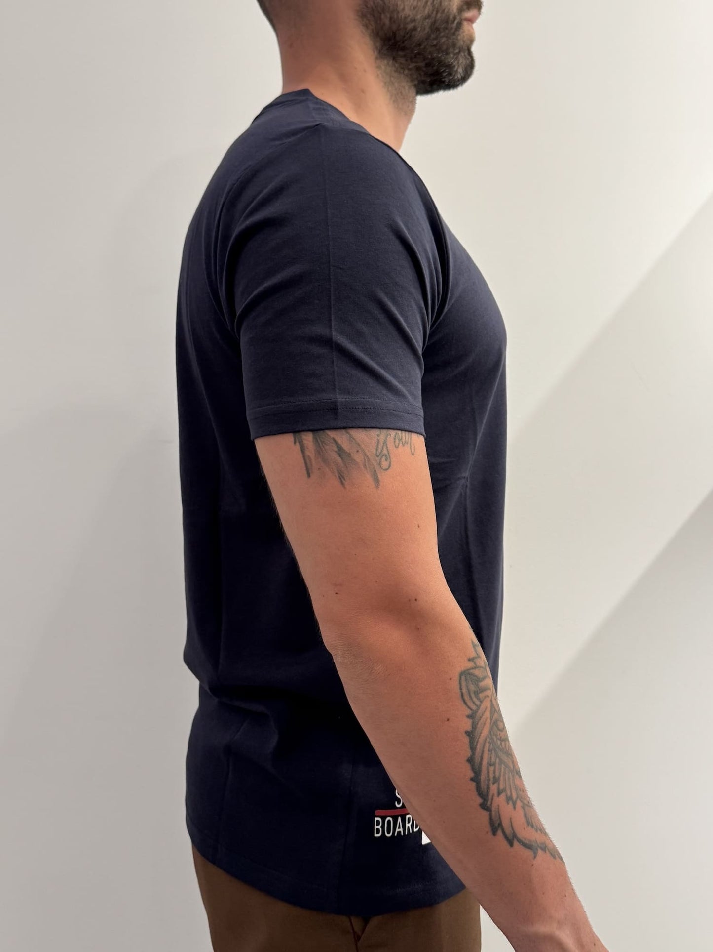 T-Shirt Bear con logo e grafica sul lato