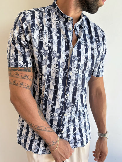 Camicia maniche corte a righe e fantasia floreale