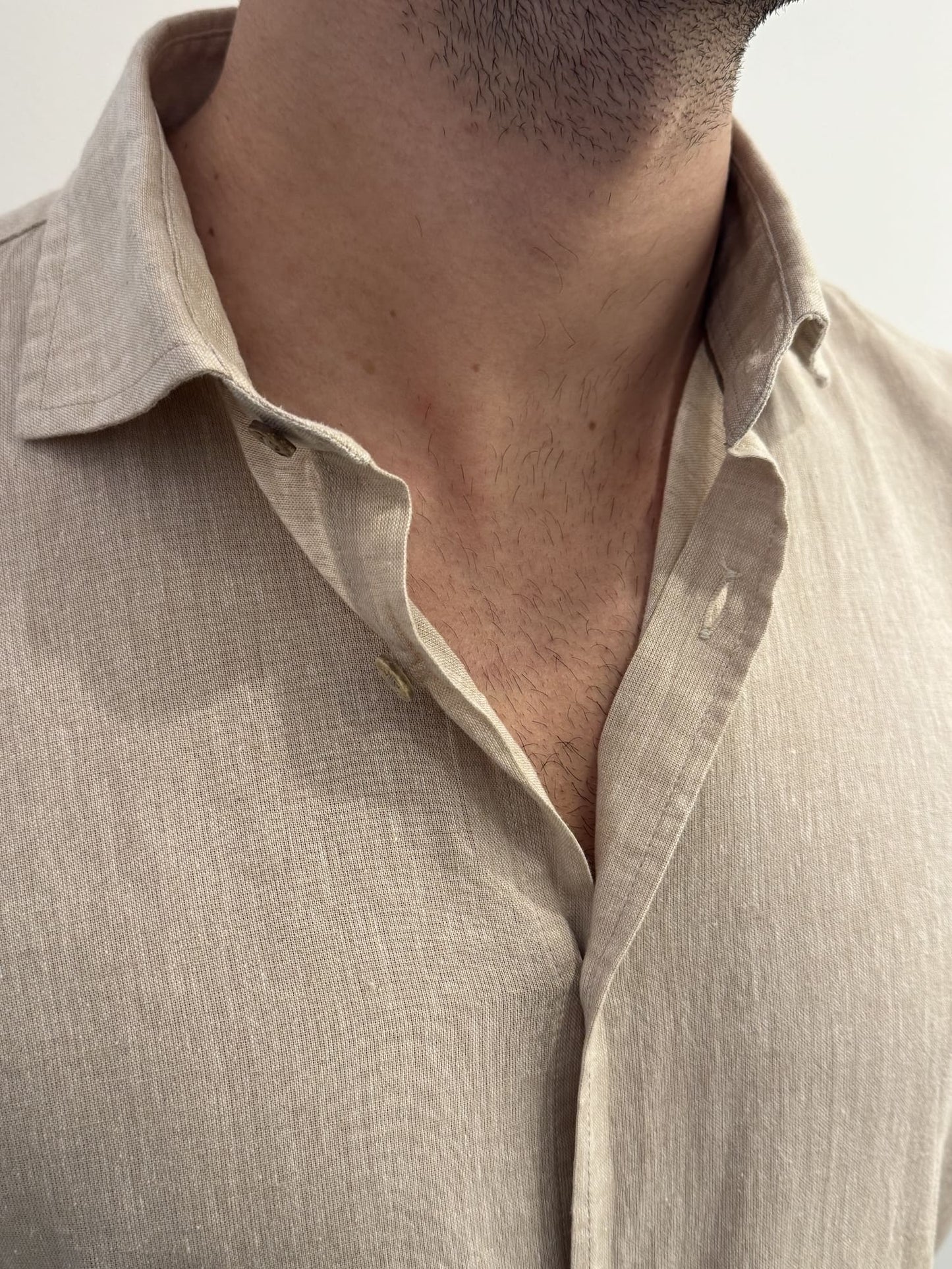 Camicia collo alla francese in lino