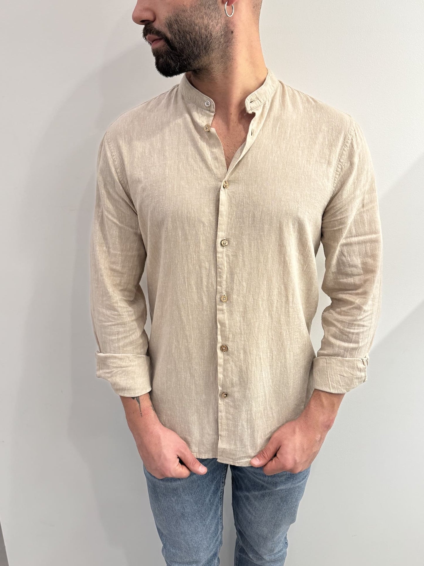 Camicia collo coreano in lino