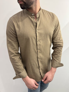 Camicia collo coreano in lino