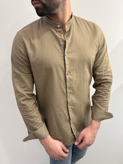 Camicia collo coreano in lino
