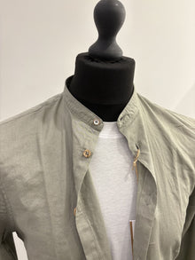 Camicia collo coreano in lino