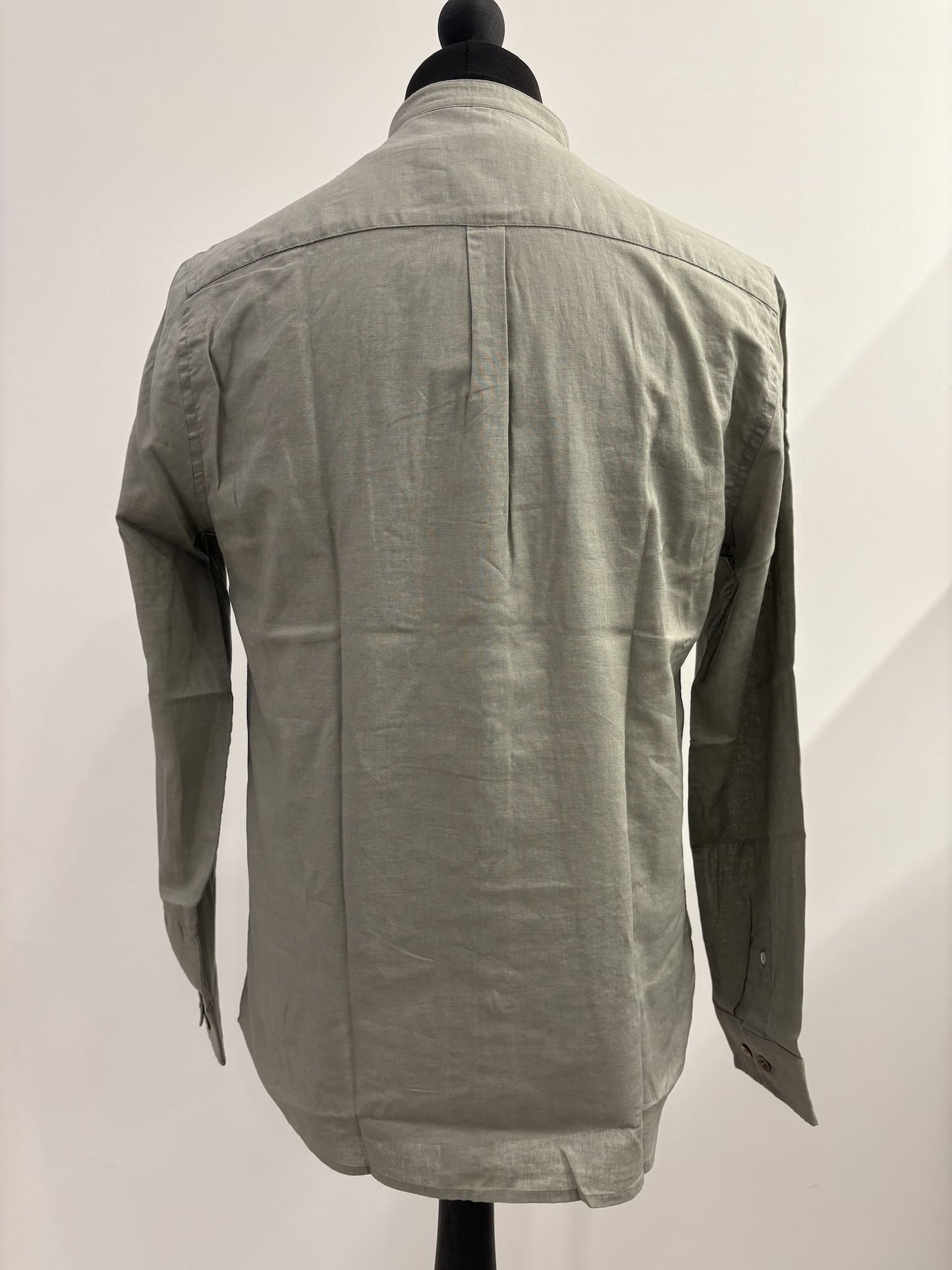 Camicia collo coreano in lino