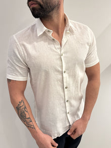 Camicia maniche corte collo alla francese in lino