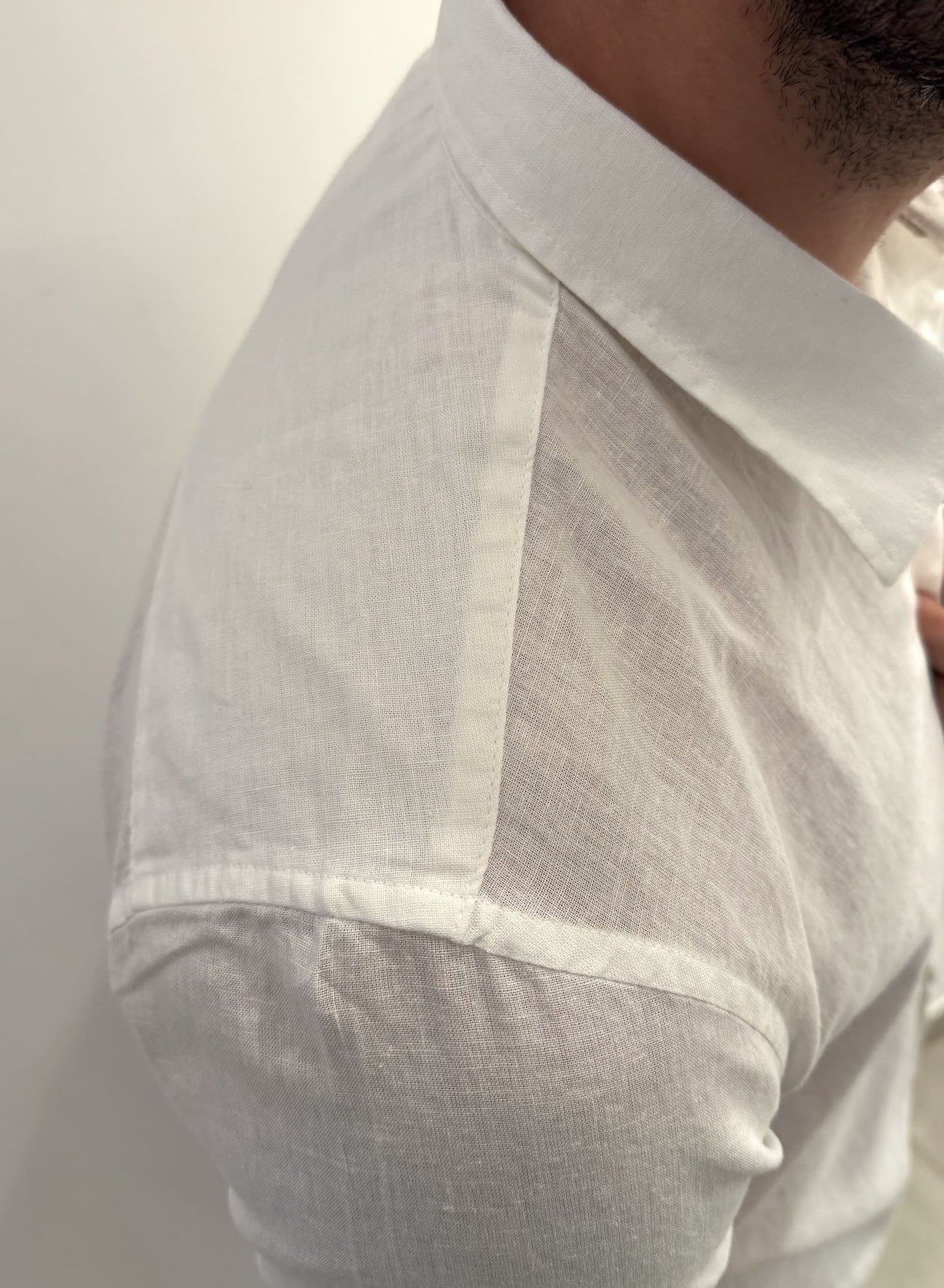 Camicia maniche corte collo alla francese in lino