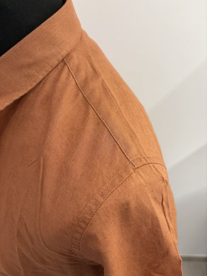 Camicia maniche corte collo alla francese in lino