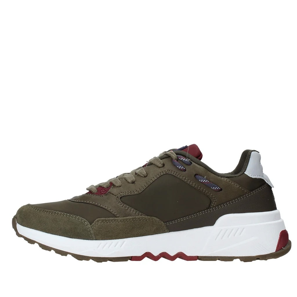 Sneakers Invicta