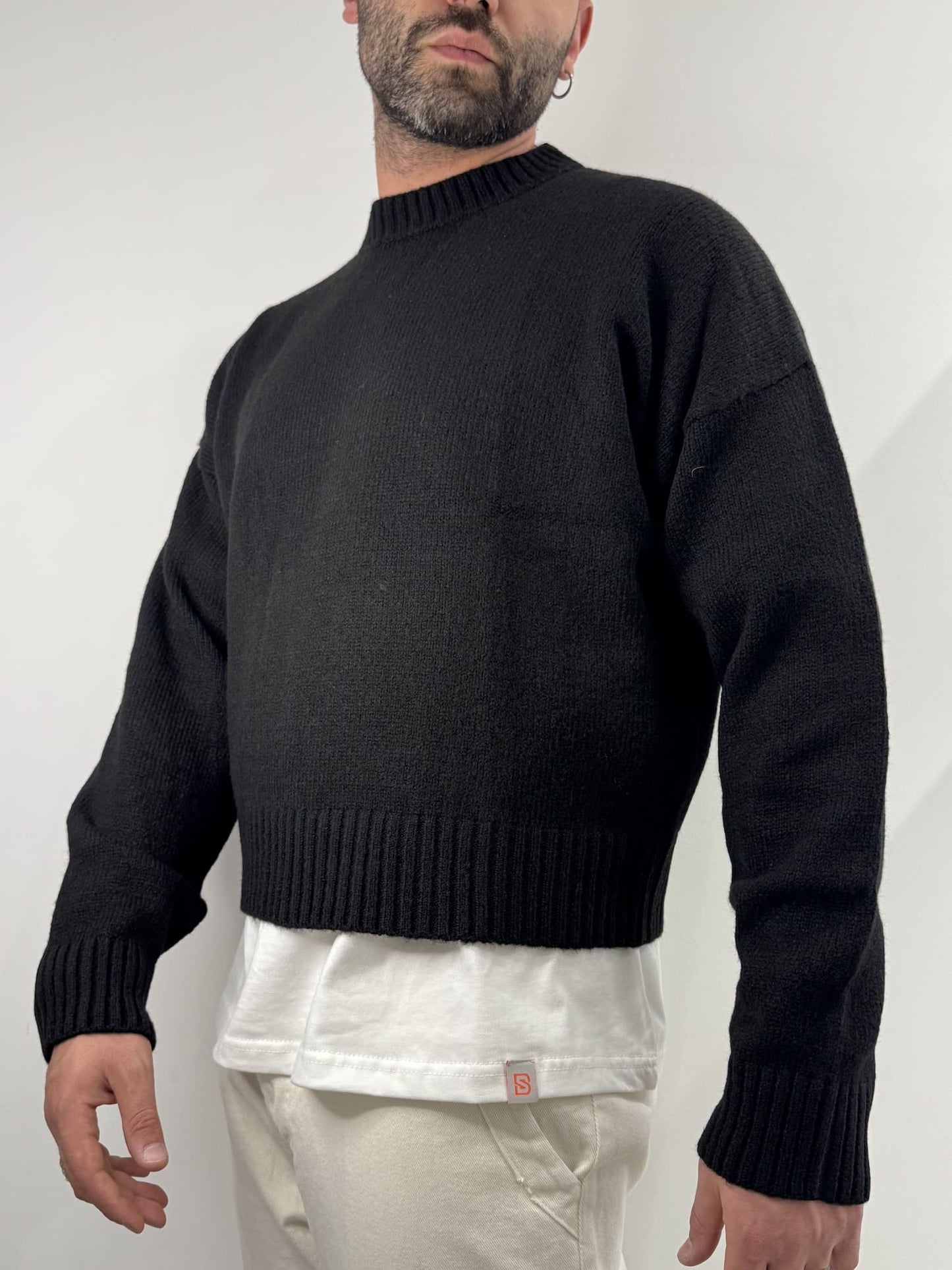 Maglione  Blacksvnday boxi fit nero