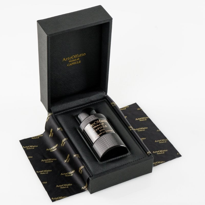 Capsule 1990