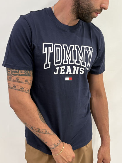 T-shirt Tommy jeans con scritta centrale