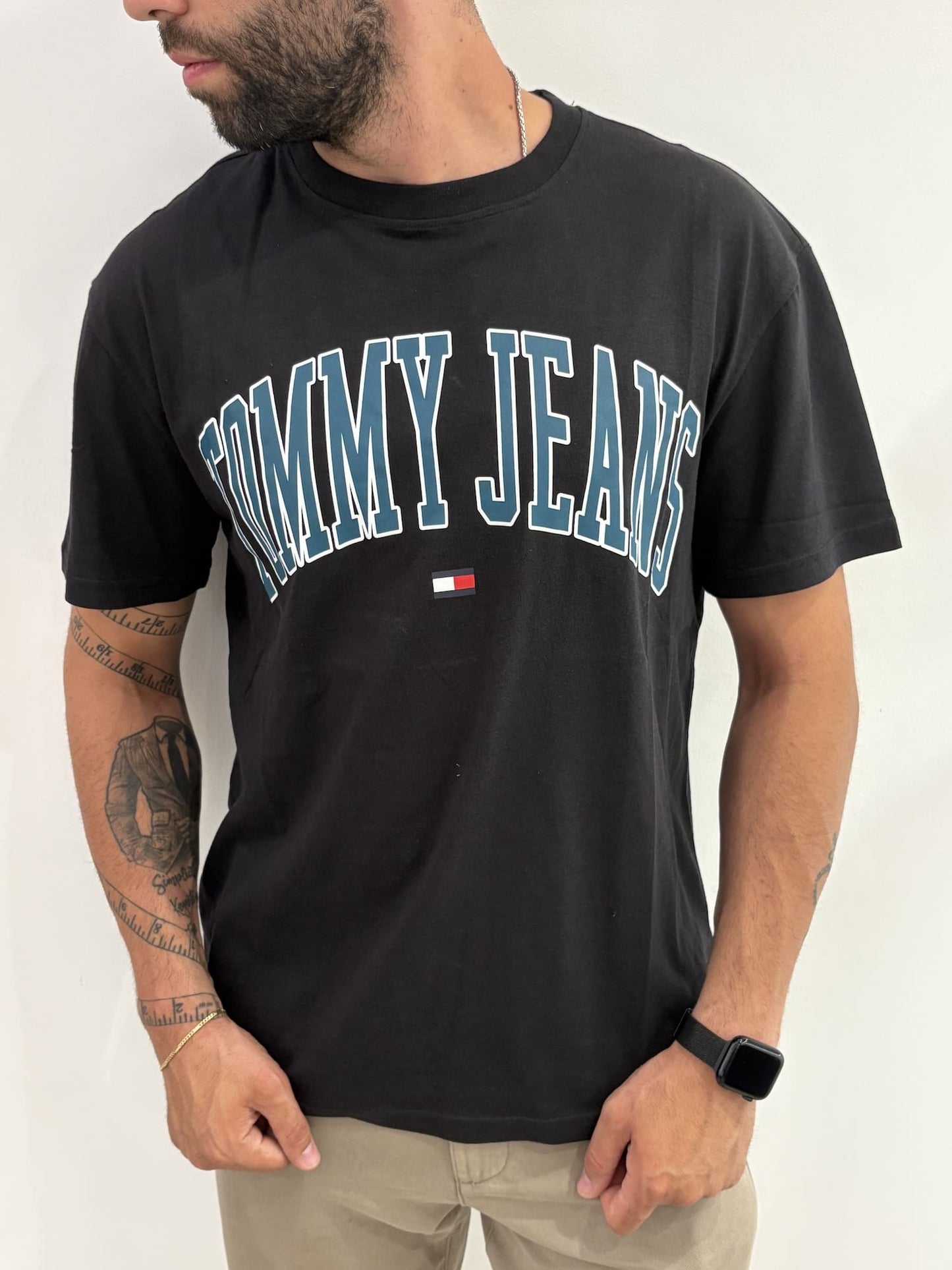 T-shirt Tommy Jeans con big logo stampato