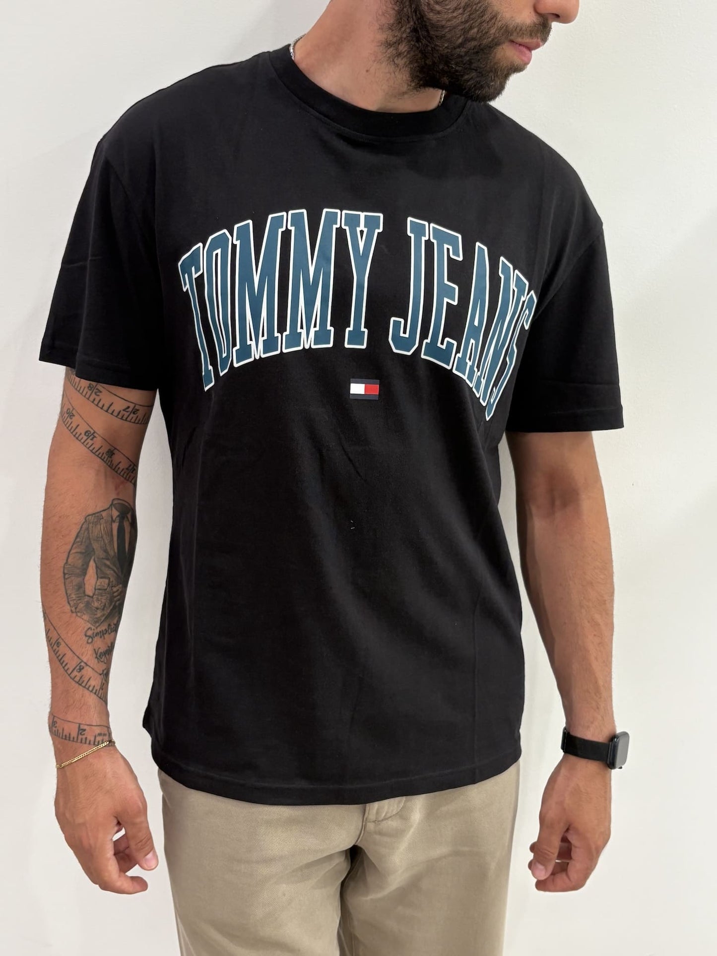 T-shirt Tommy Jeans con big logo stampato