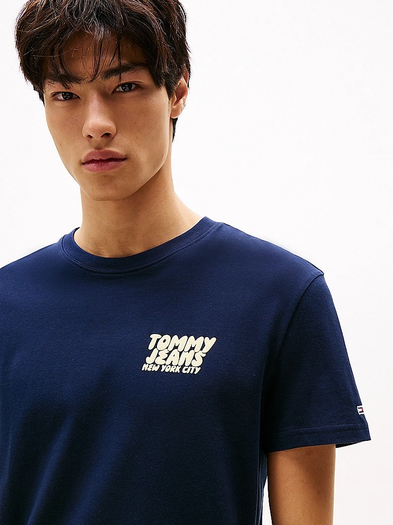 T-shirt con logo in rilievo sul retro