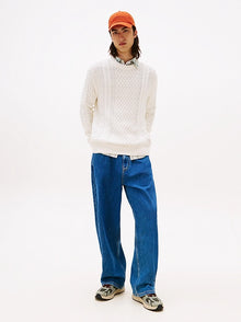 Pullover slim fit con distintivo Tommy Bianco