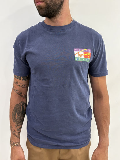 T-shirt Tommy Jeans con logo sul petto e sul retro