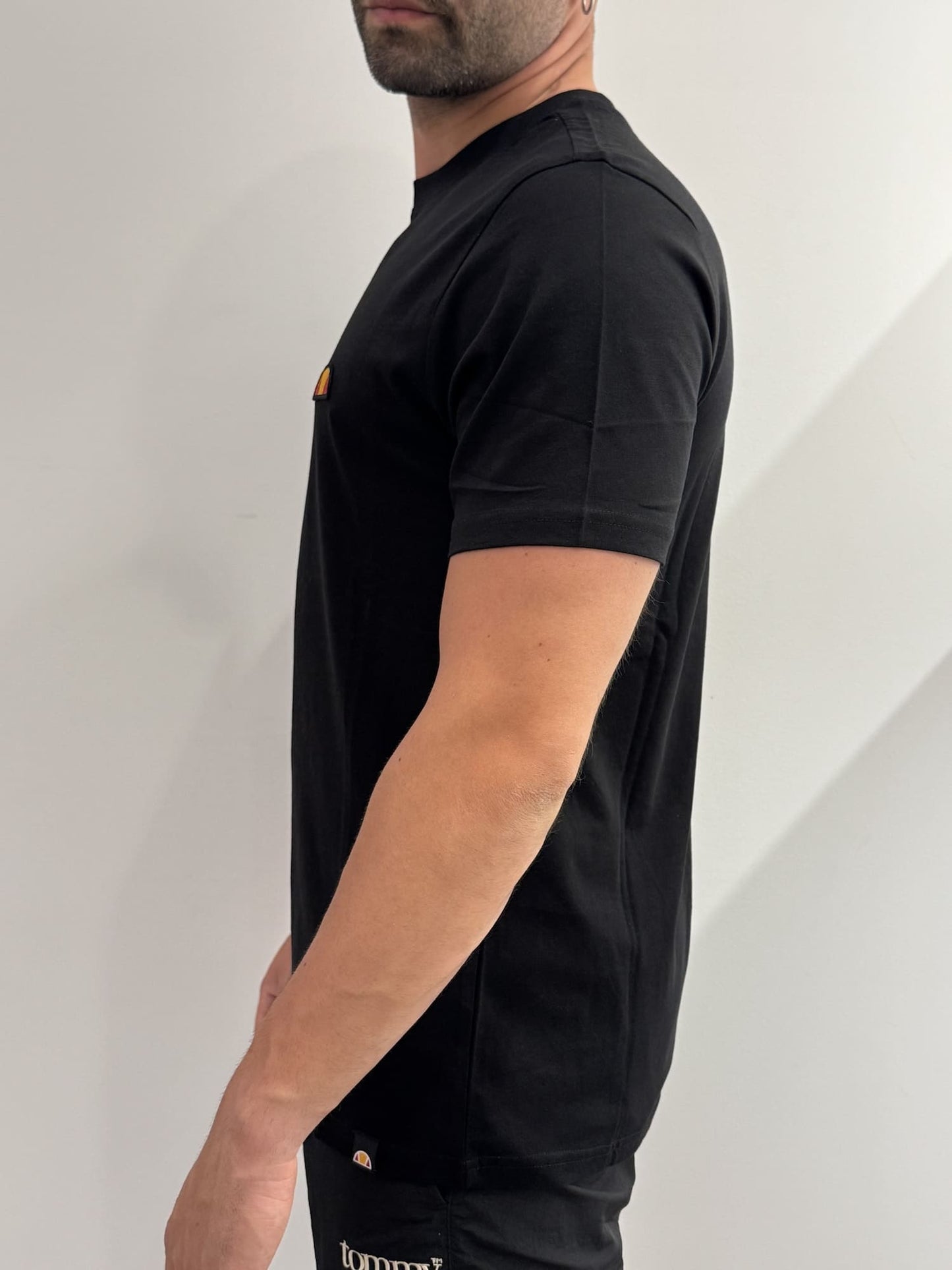 T-shirt Ellesse basic con mini logo