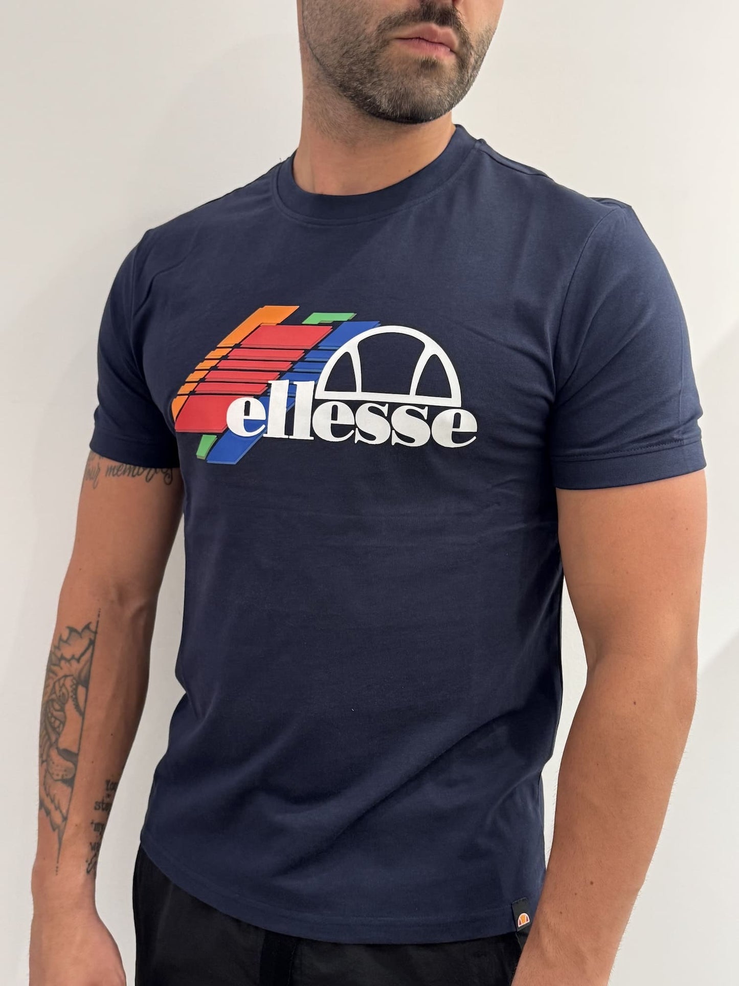 T-shirt Ellesse con logo sul retro