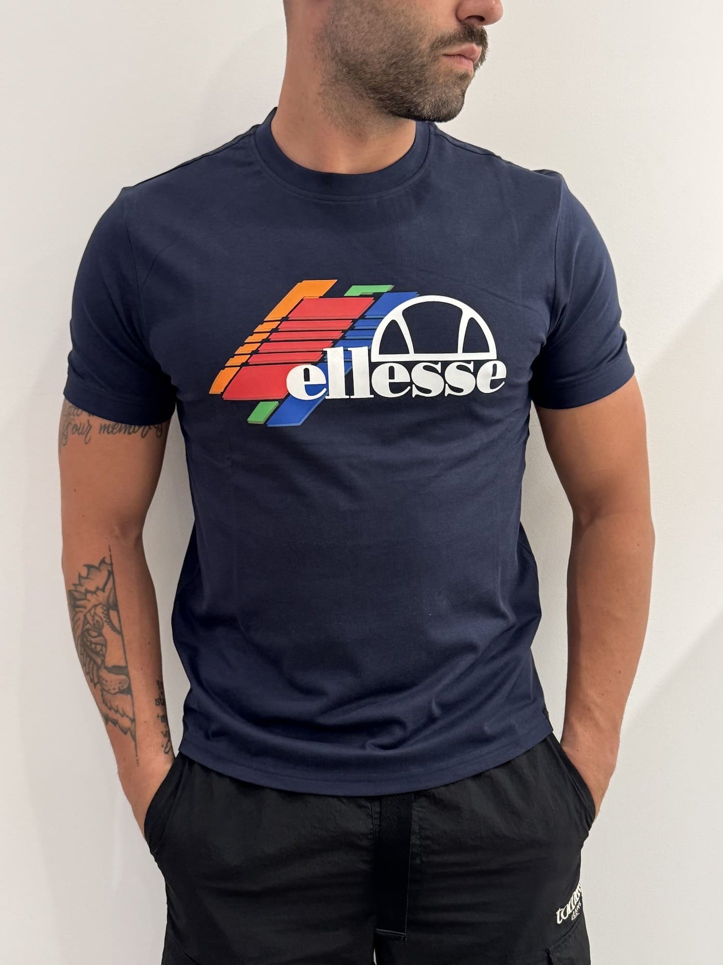 T-shirt Ellesse con logo sul retro