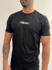 T-shirt Ellesse con stampa centrale