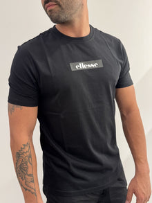 T-shirt Ellesse con stampa centrale