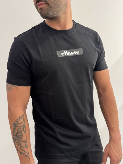 T-shirt Ellesse con stampa centrale