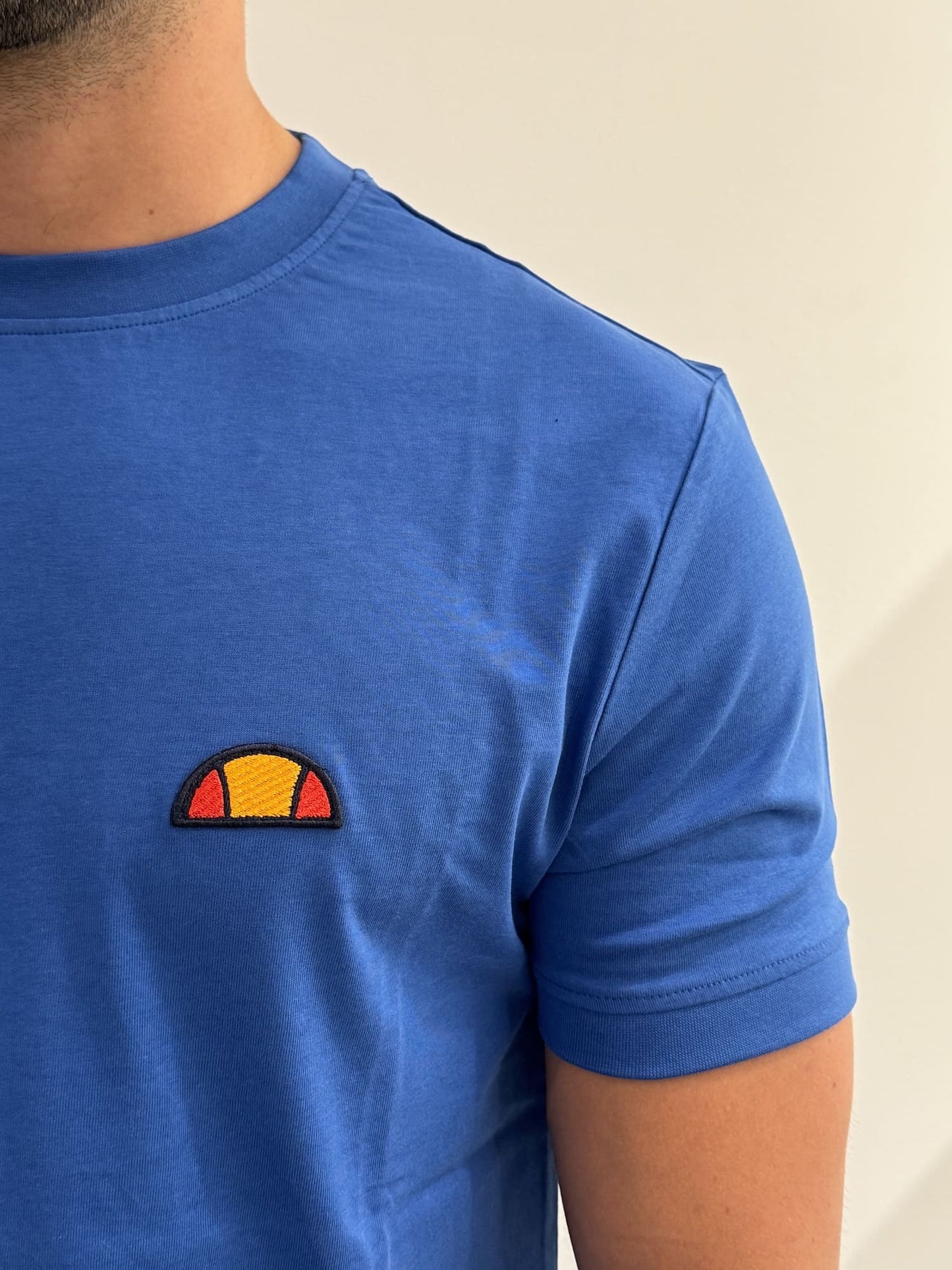 T-shirt Ellesse con stampa sul retro