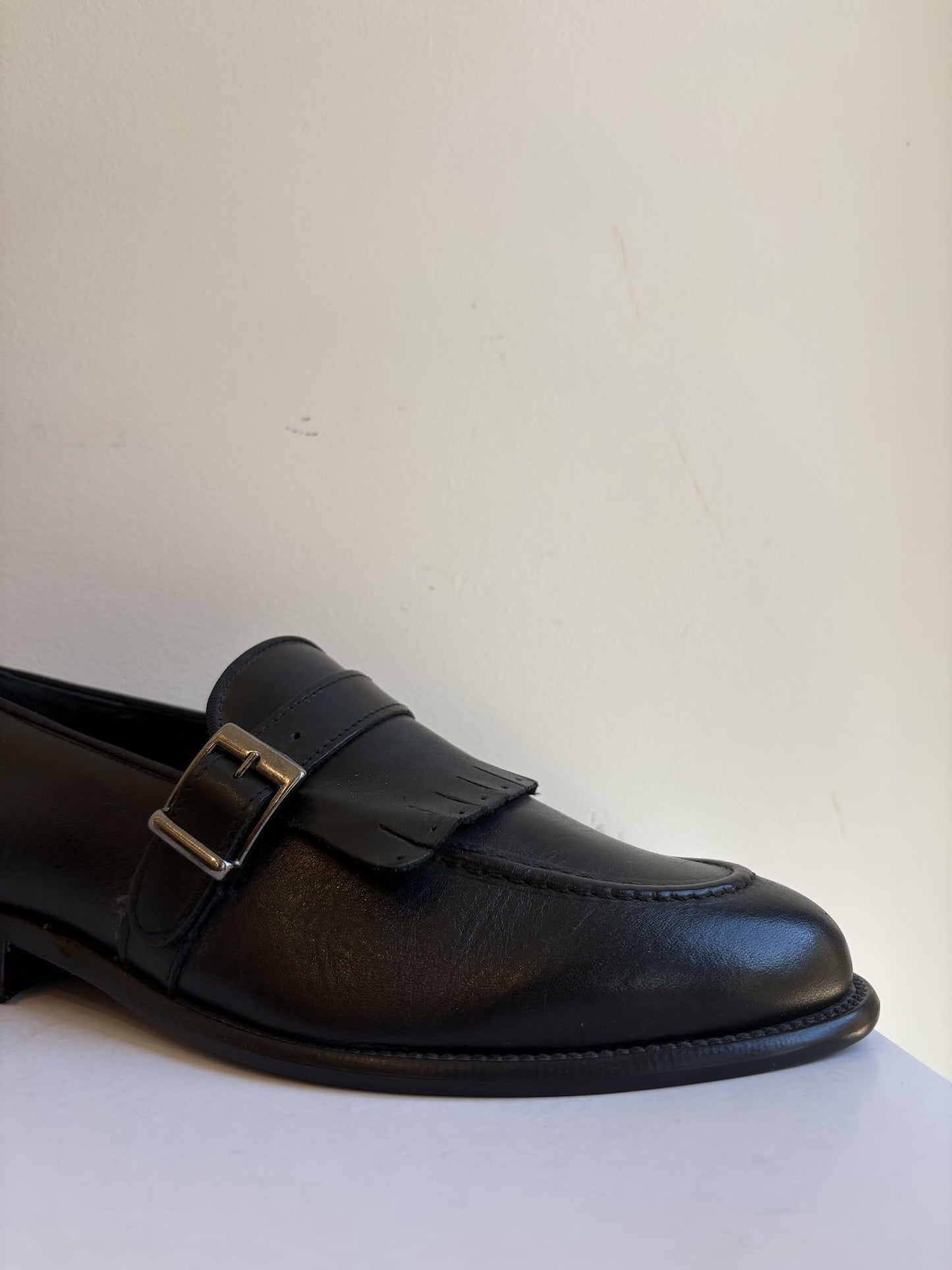 Mocassino Divan con fibbia e frangia