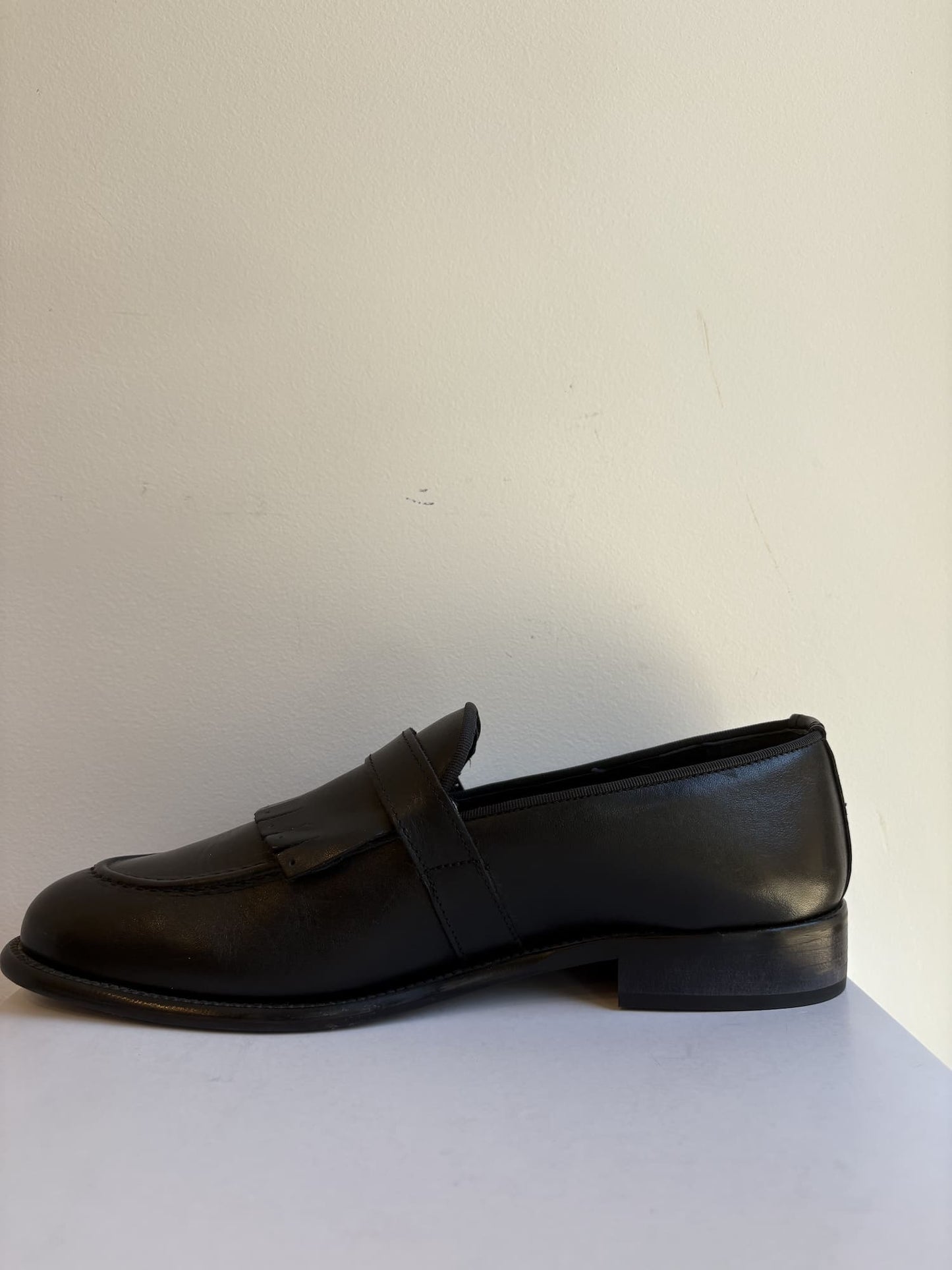 Mocassino Divan con fibbia e frangia