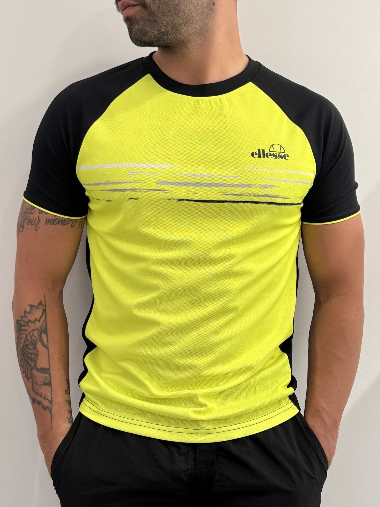 T-shirt tennis girocollo