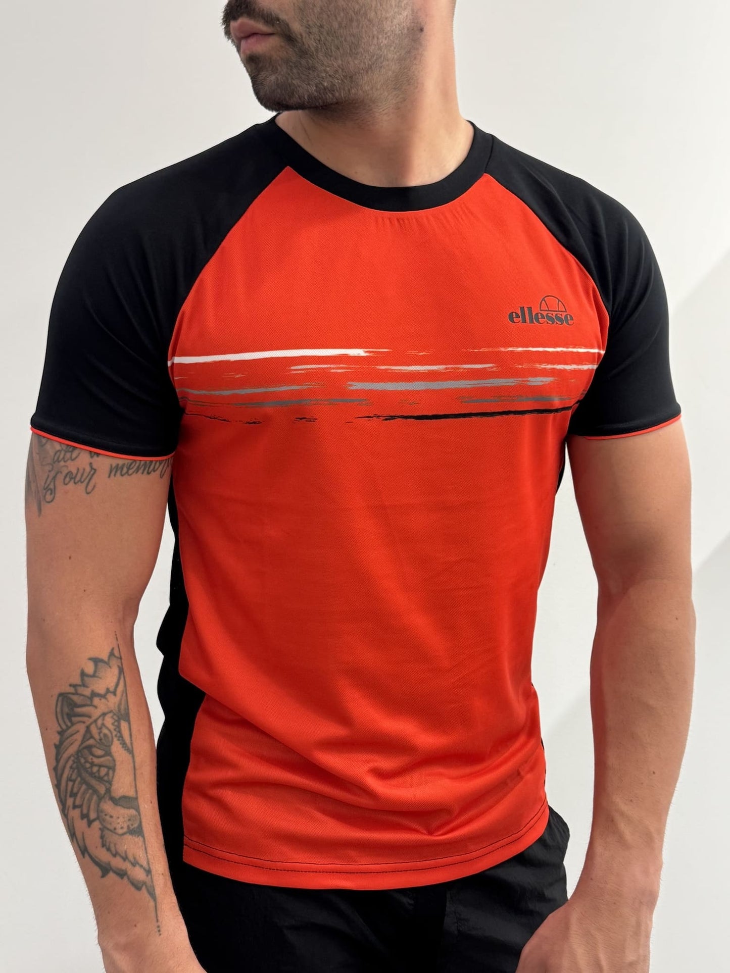 T-shirt tennis girocollo