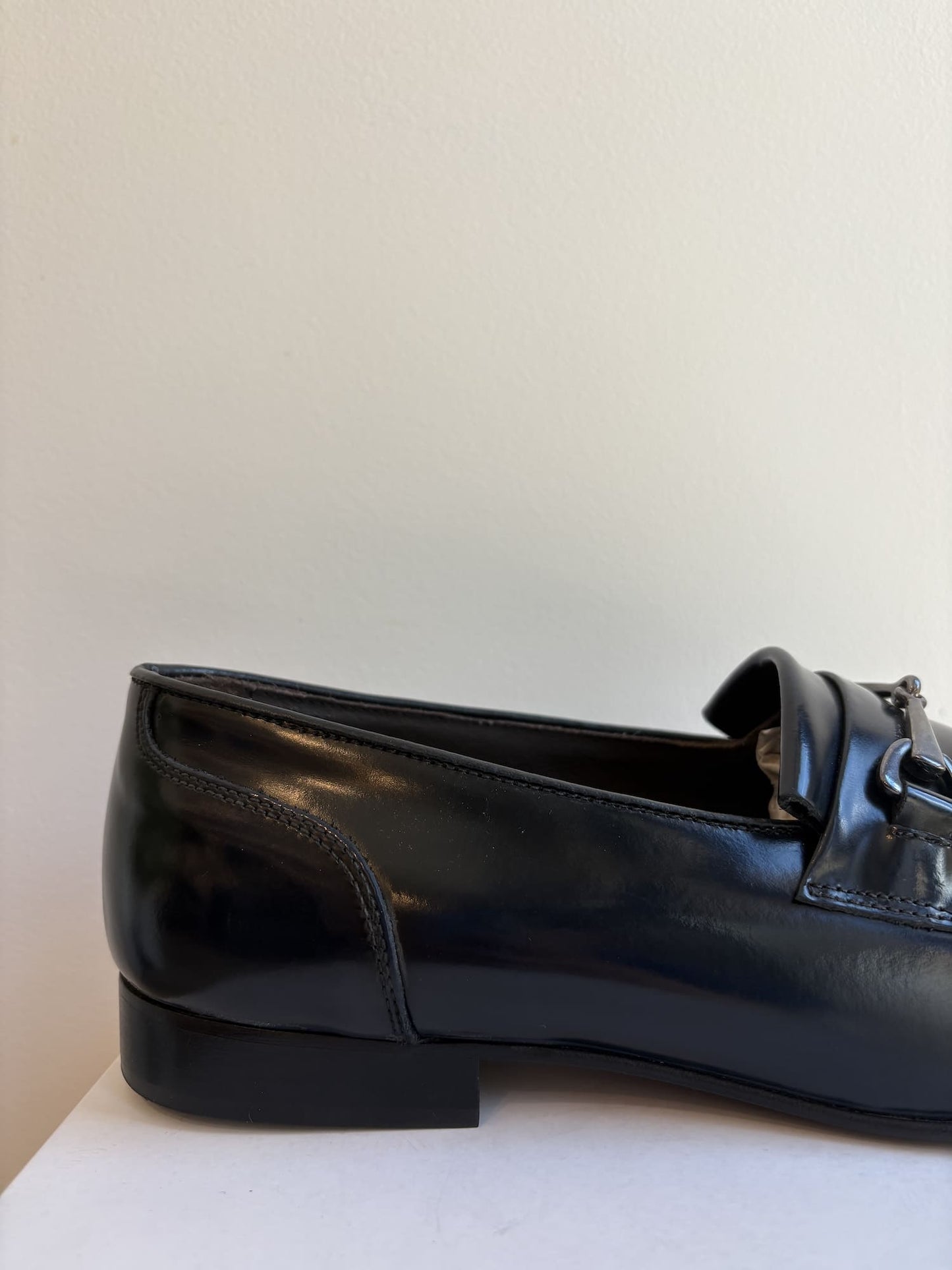Mocassino con fibbia e frangia