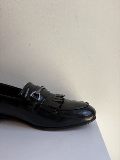 Mocassino con fibbia e frangia