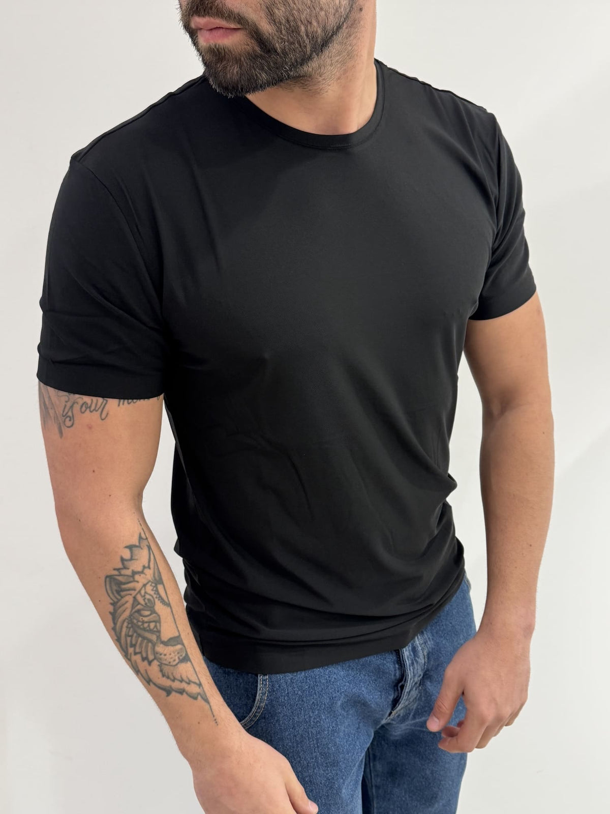 T-Shirt Nera Tecnica GIANNI LUPO