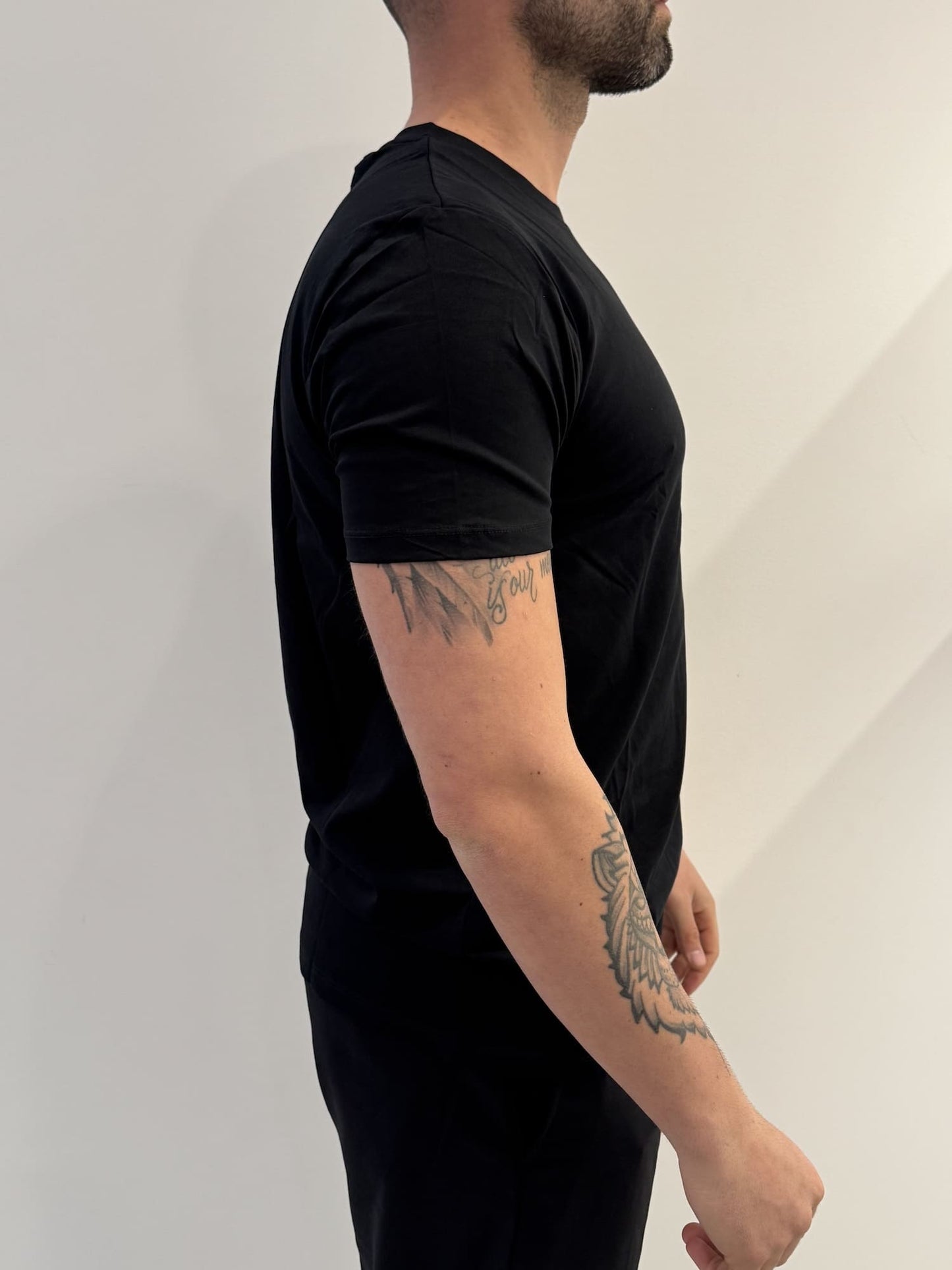 T-shirt Basica in cotone Gianni Lupo nero