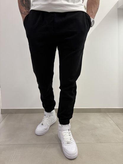 Joggers con logo ricamato