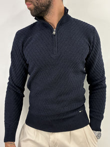 Maglione in ciniglia mezza zip tramato