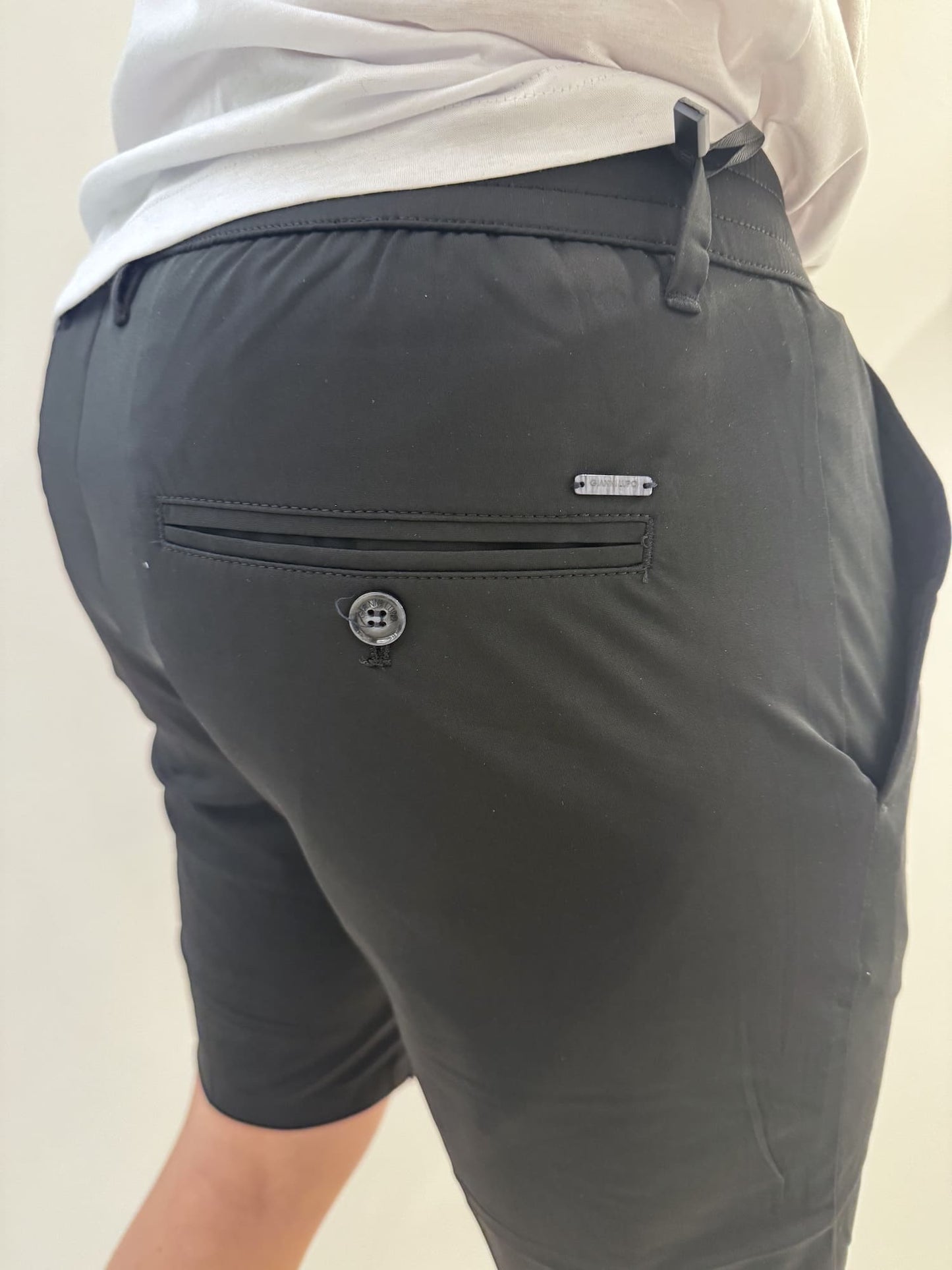 Bermuda tessuto tecnico bi-stretch