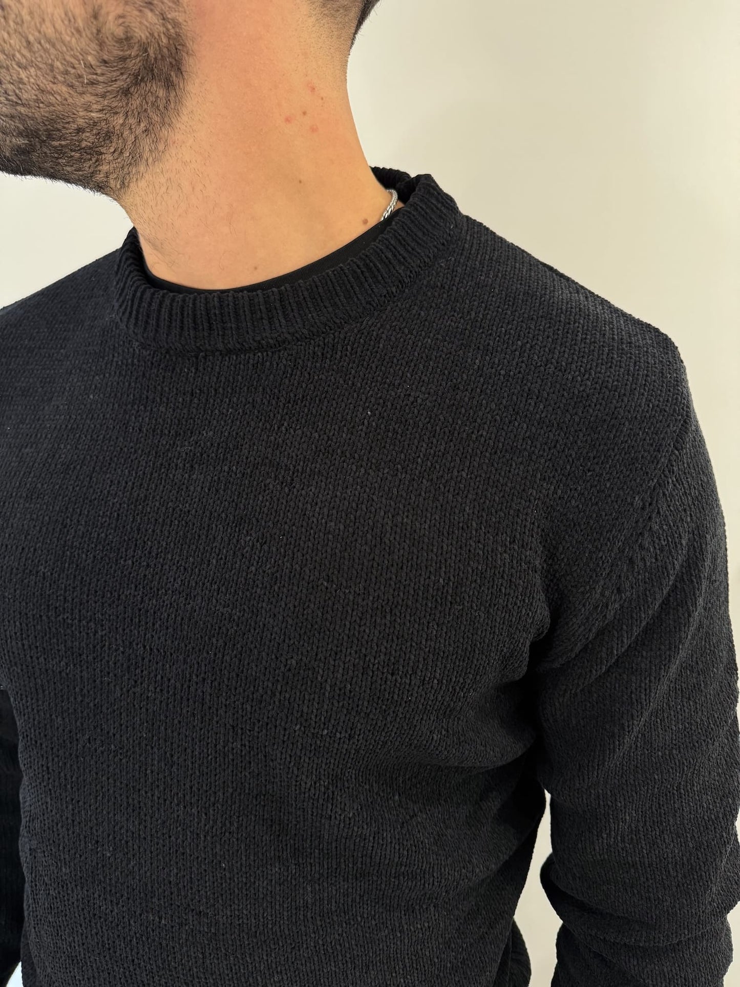 Maglione girocollo in ciniglia black