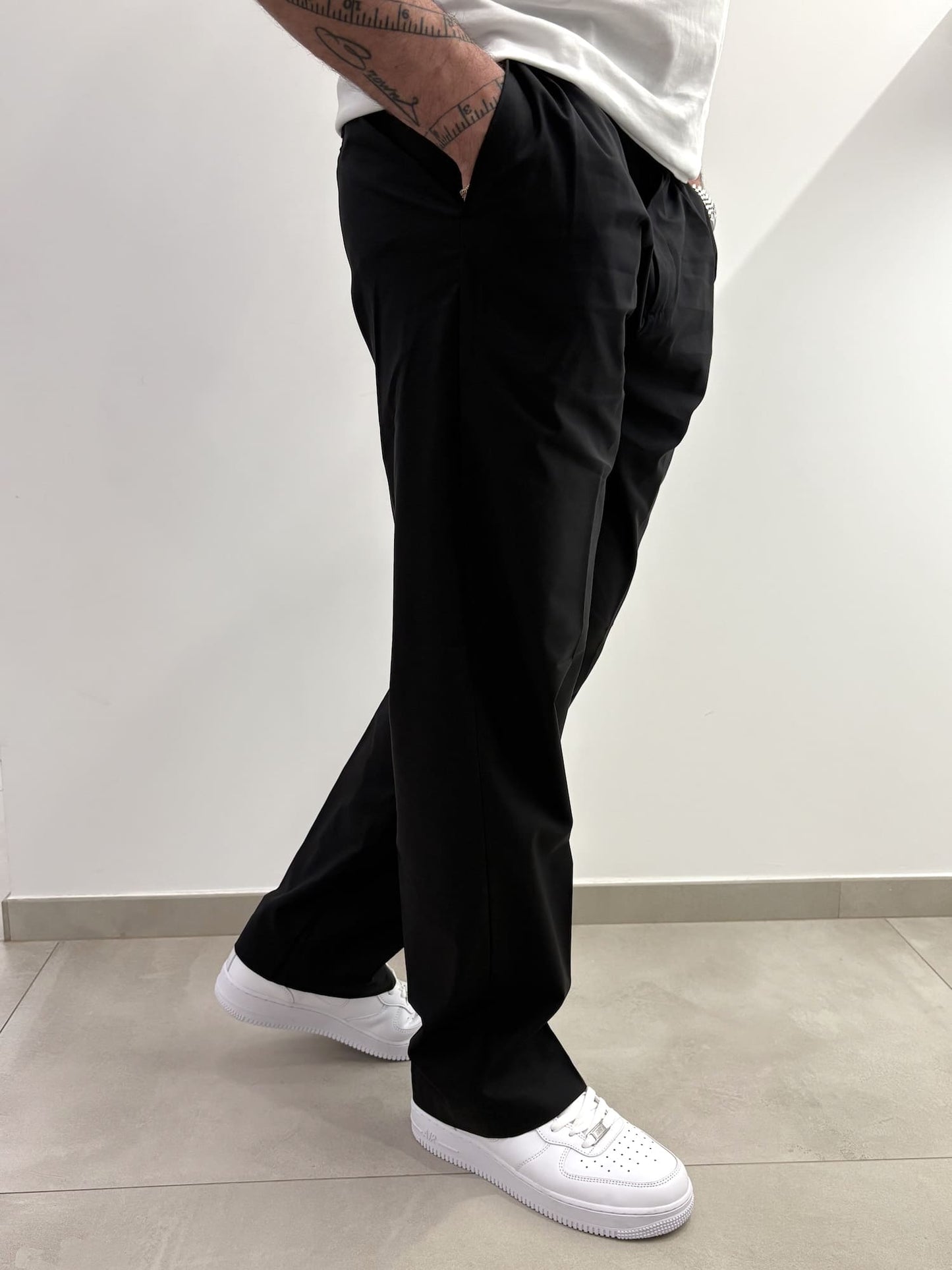 Pantaloni wide leg con doppia pinces