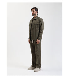 Oveshirt con taschini quadrati