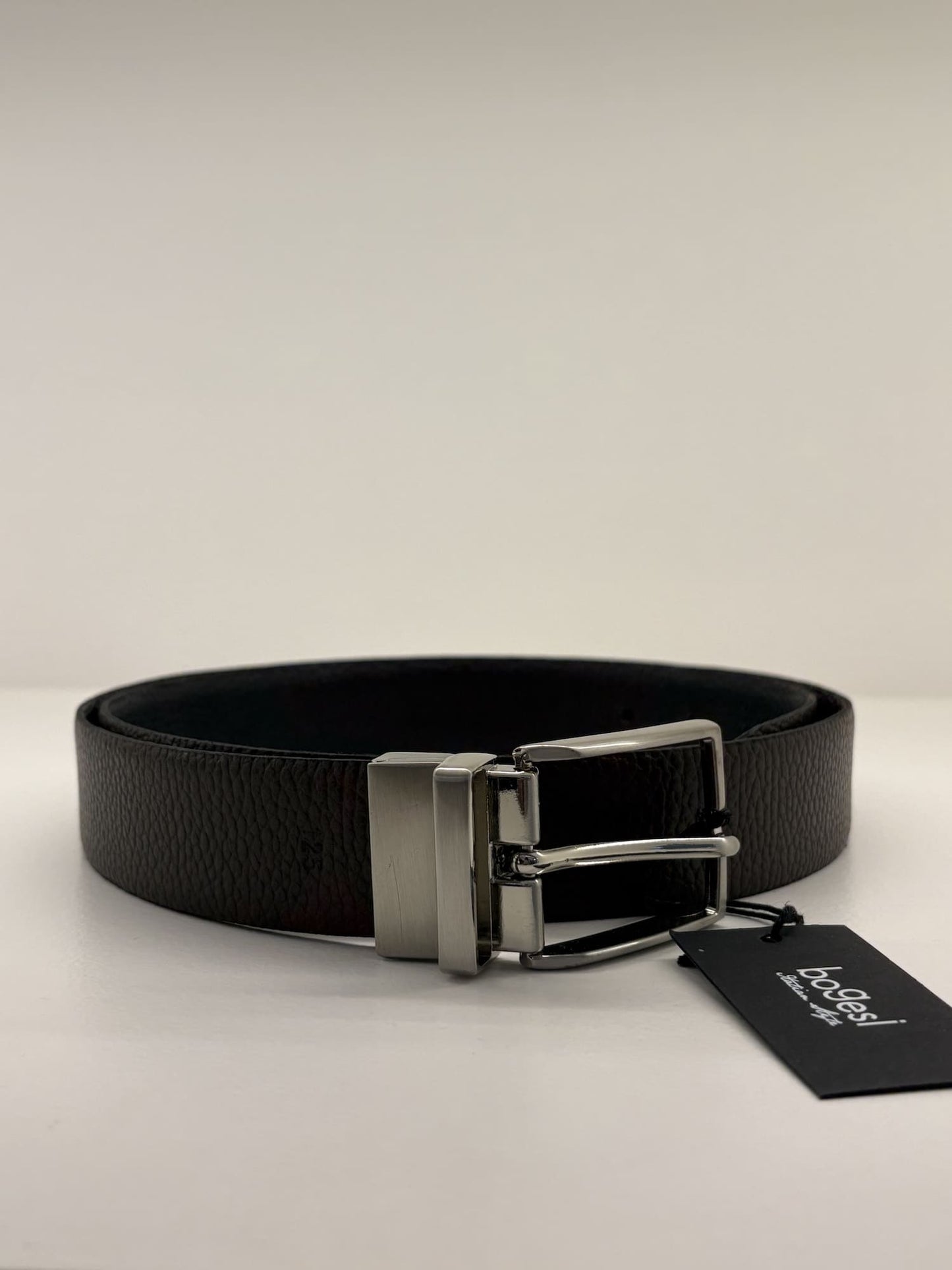 Cintura in pelle martellata reversibile bicolore