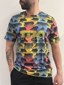 T-shirt Adidas con fantasia