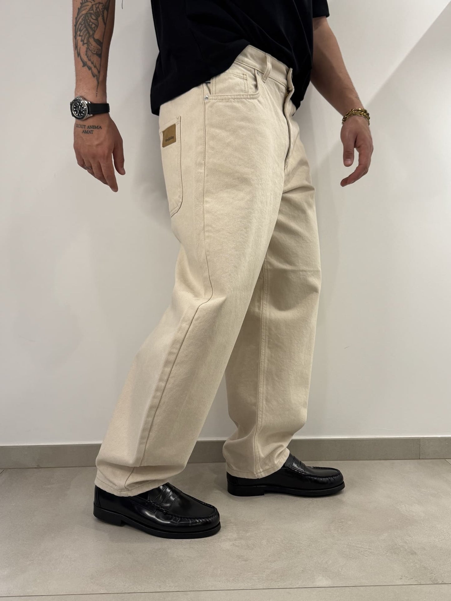 Jeans Balloon Fit Beige blacksvnday