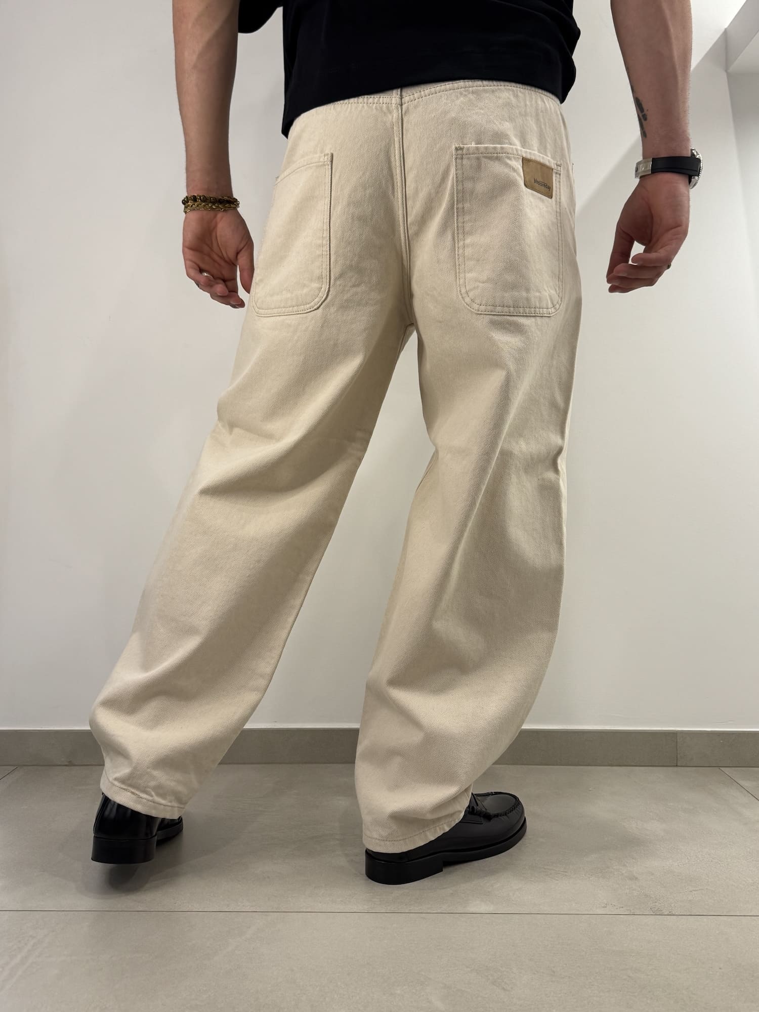 Jeans Balloon Fit Beige blacksvnday