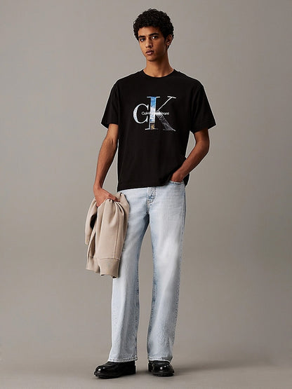 T-shirt con stampa fotografica e monogramma