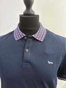 Polo Harmont&Blaine con fantasia sul collo